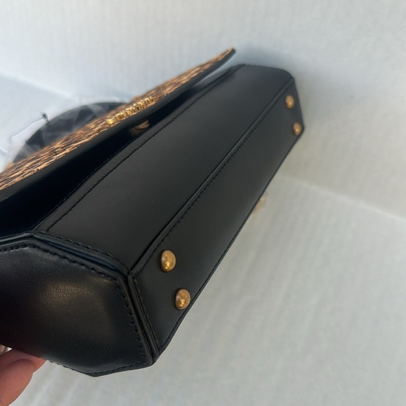 New GUESS Iseline Convertible Crossbody Flap, Leopard - Picture 8 of 15